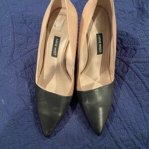 Nine West Women's Black and Beige Heels